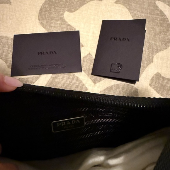 Nylon Prada Re-Edition 2000 mini-bag - Picture 10 of 14